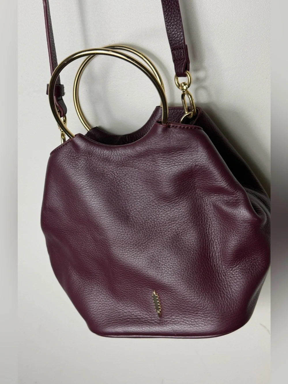 Thacker New York Bonnie O gold handle bucket Crossbody Purse burgundy Leather